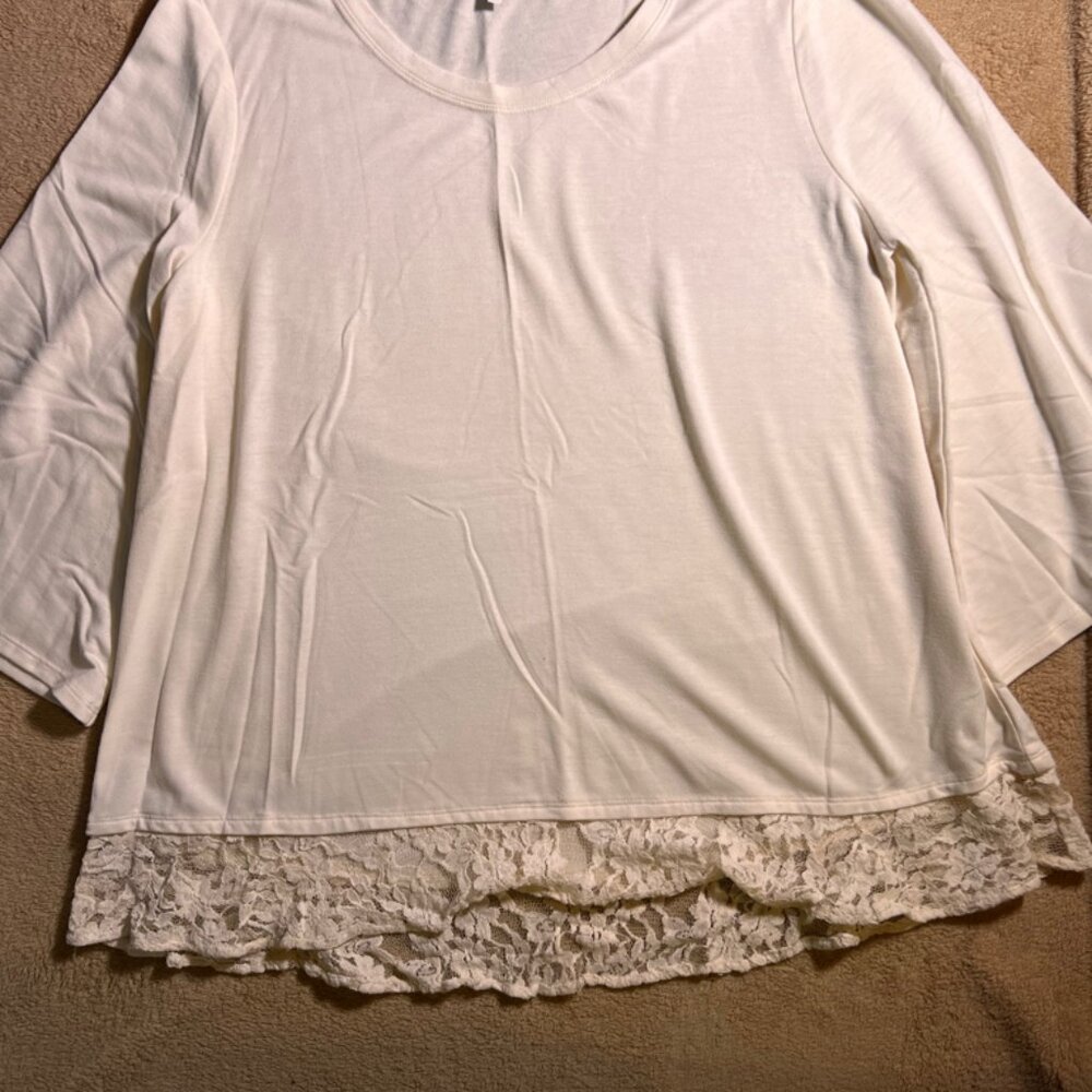 CATO Women XL Ivory Ruffle Lace Hem‎ 3/4 Bell Sleeve BOHO Tunic Blouse